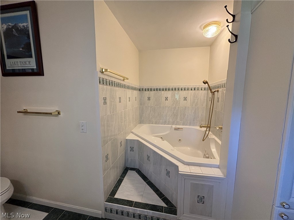 514 Michael Lane Zoar OH 44697