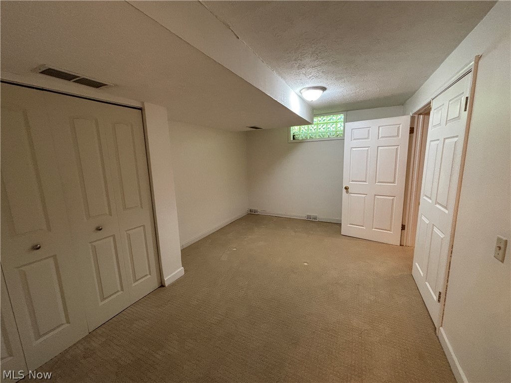 514 Michael Lane Zoar OH 44697