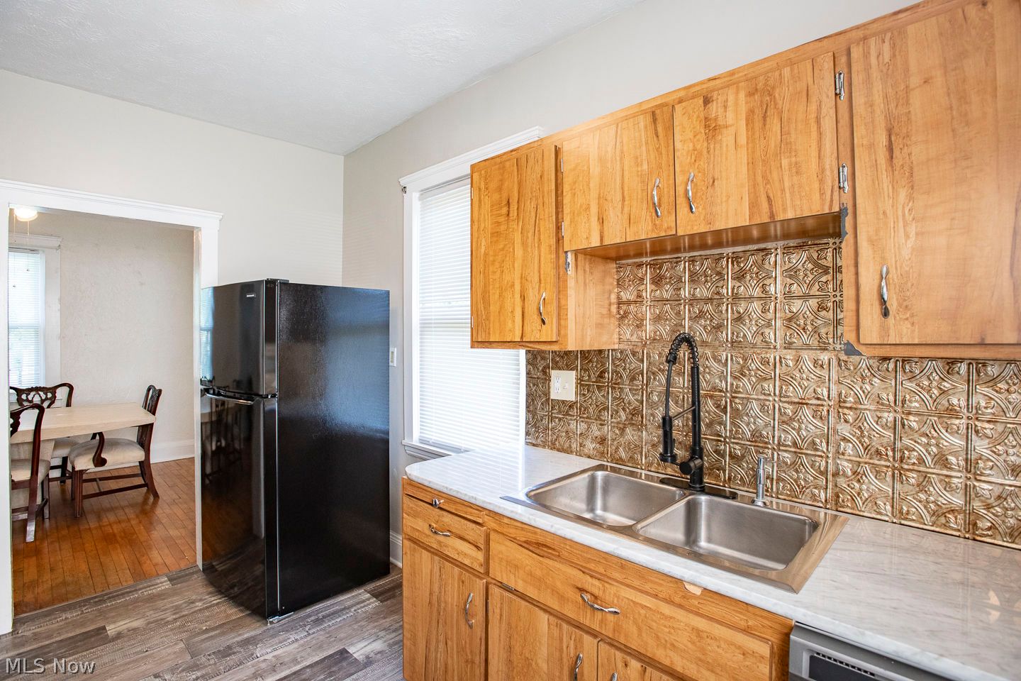 10408 Briggs Road Cleveland OH 44111