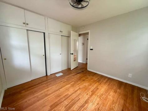 15811 Maplewood Avenue Maple Heights OH 44137
