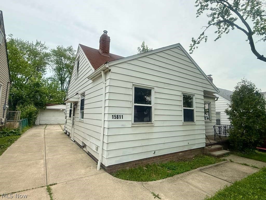15811 Maplewood Avenue Maple Heights OH 44137