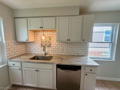15811 Maplewood Avenue Maple Heights OH 44137
