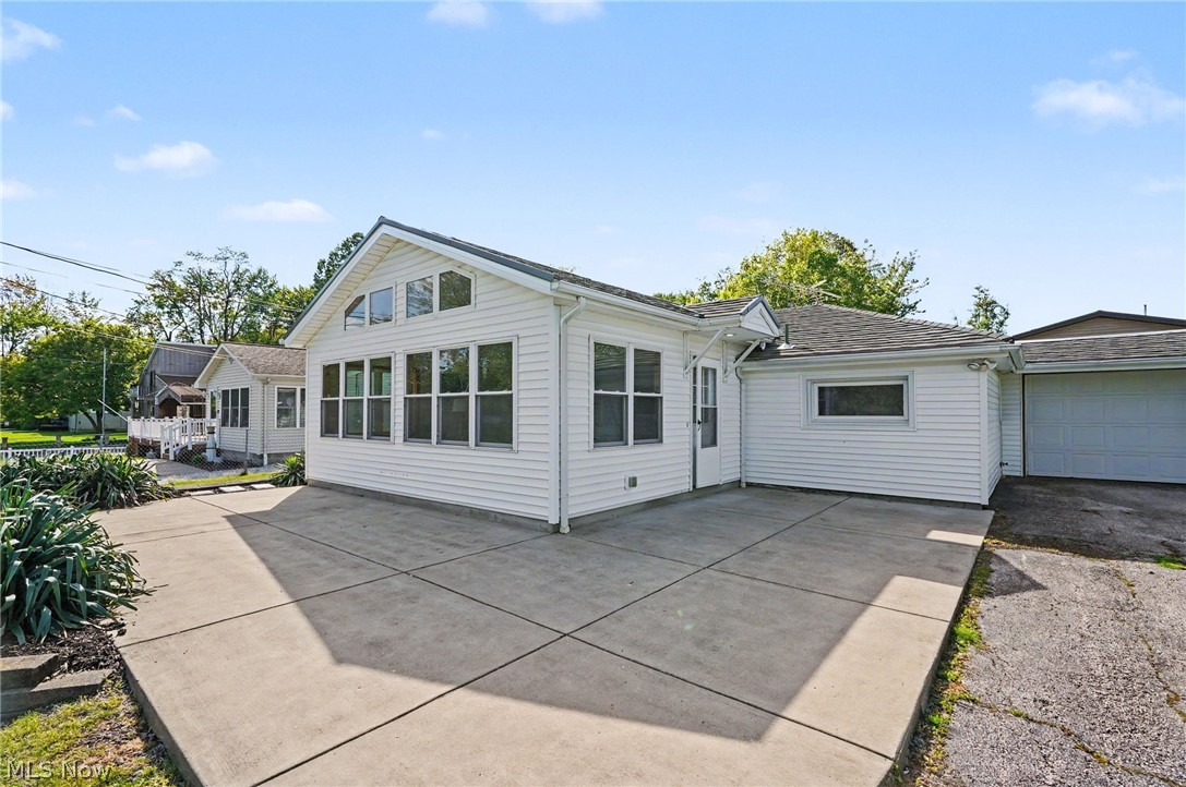 1446 Jersey Street Lake Milton OH 44429