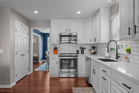 9264 Wellspring Avenue NW North Canton OH 44720