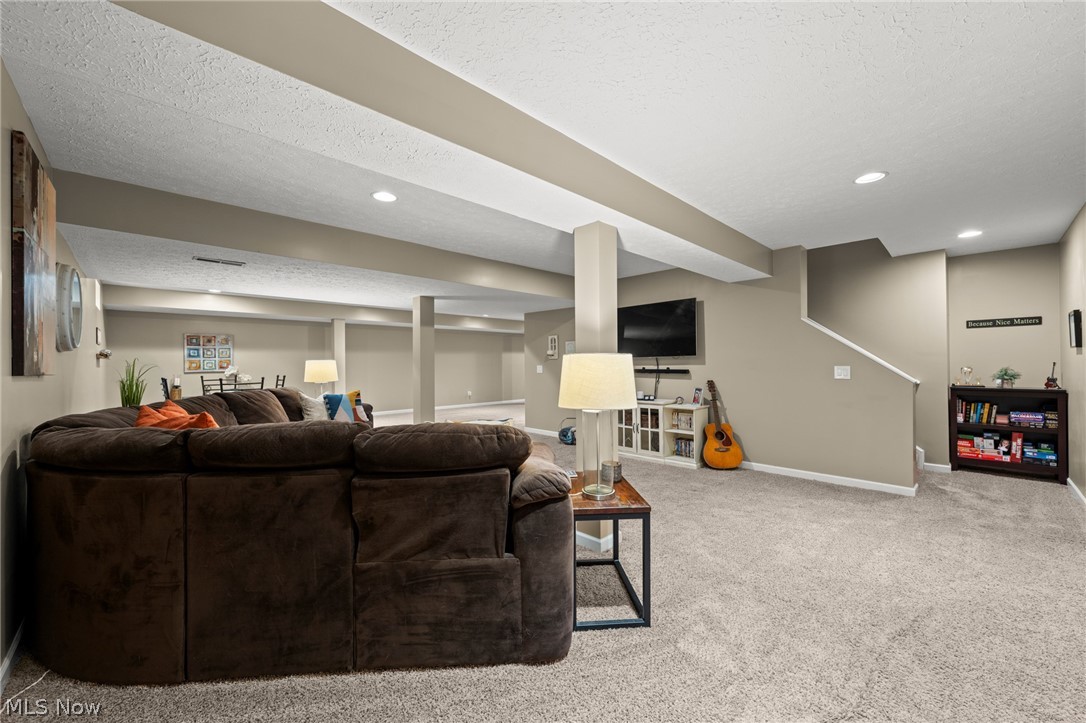 9264 Wellspring Avenue NW North Canton OH 44720