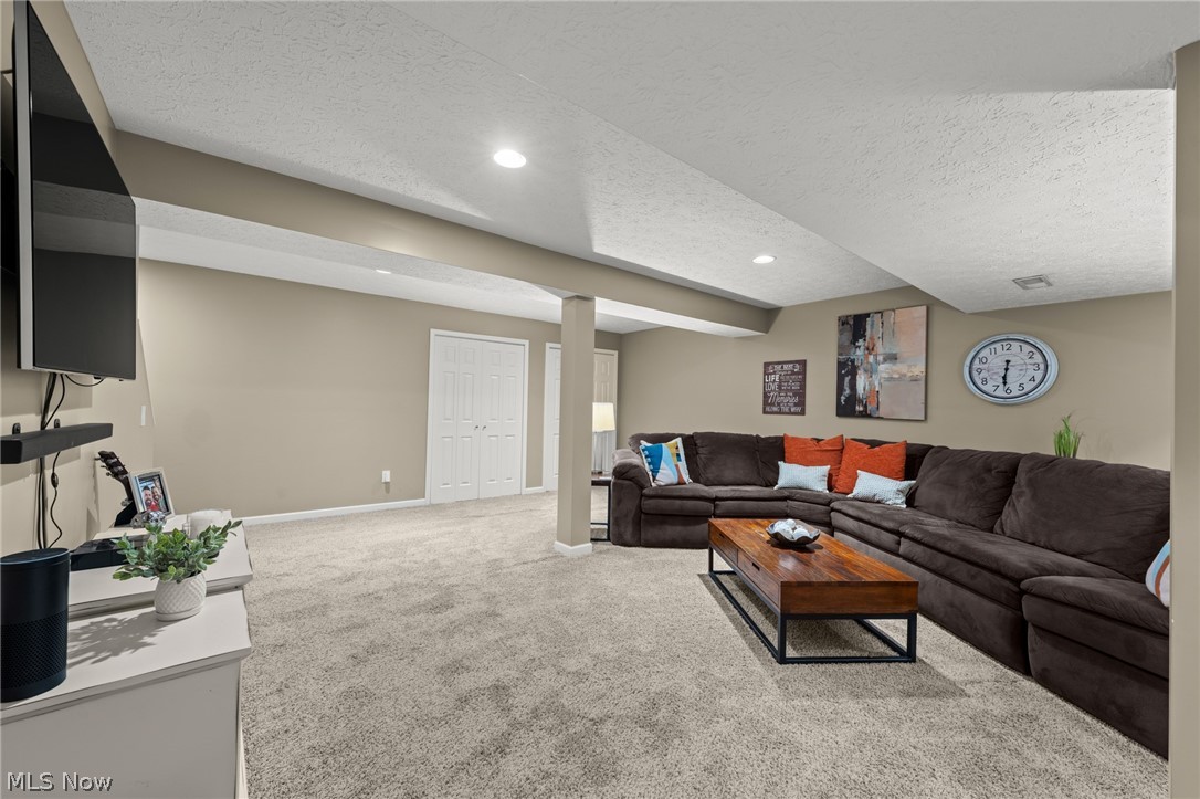 9264 Wellspring Avenue NW North Canton OH 44720
