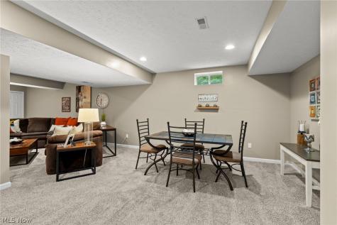 9264 Wellspring Avenue NW North Canton OH 44720