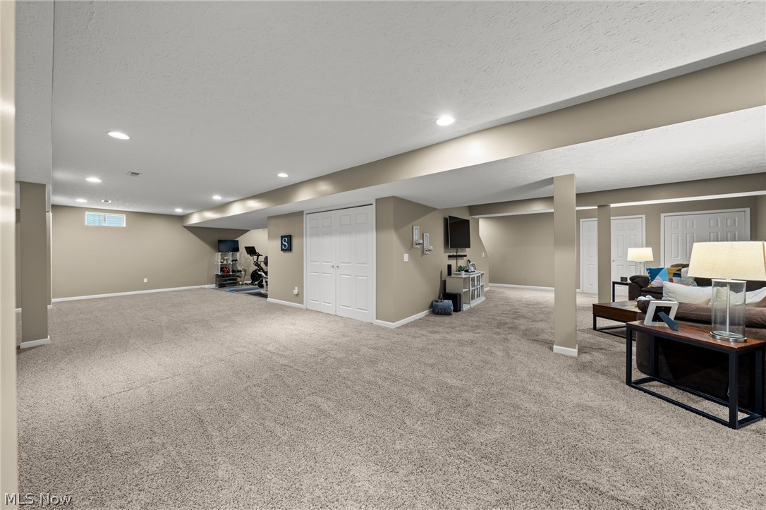 9264 Wellspring Avenue NW North Canton OH 44720