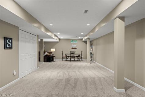9264 Wellspring Avenue NW North Canton OH 44720