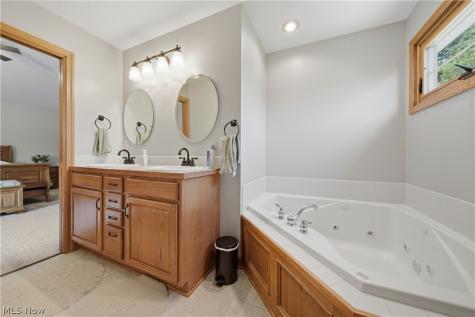 3530 Lamb Circle NW North Canton OH 44720