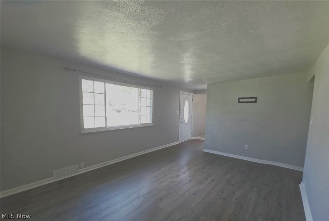 329 Thomas Street Wintersville OH 43953