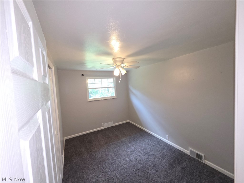 329 Thomas Street Wintersville OH 43953