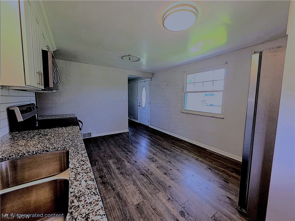 329 Thomas Street Wintersville OH 43953