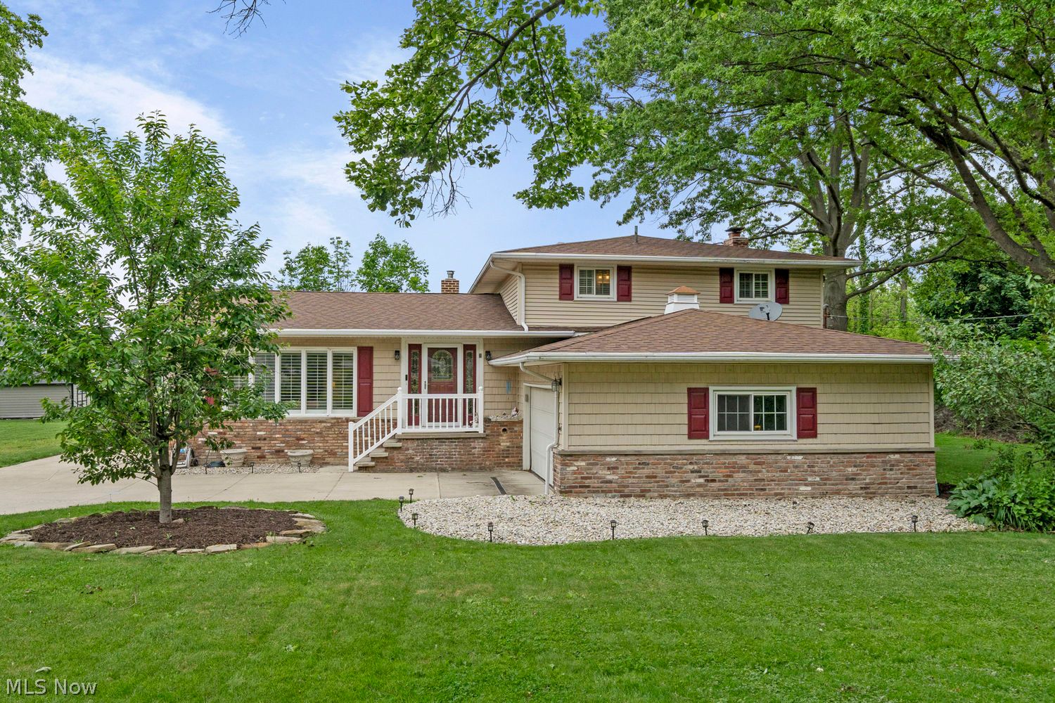 34008 Detroit Road Avon OH 44011