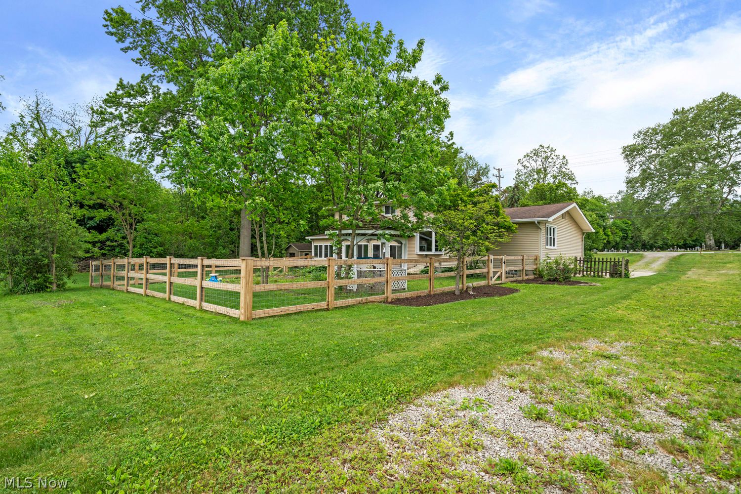 34008 Detroit Road Avon OH 44011
