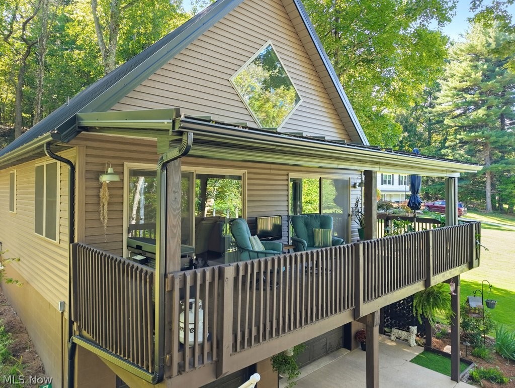 18 Blackfoot Trail Malvern OH 44644