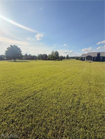 8552 State Route 305 Garrettsville OH 44231