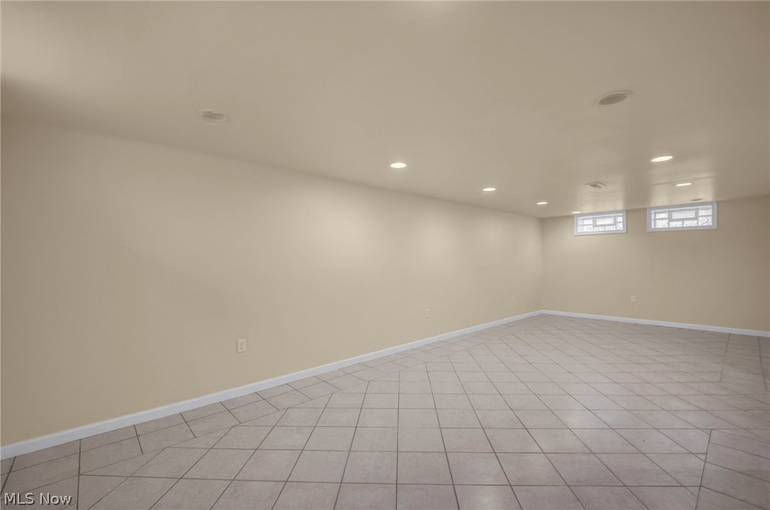 24940 Devoe Avenue Euclid OH 44123