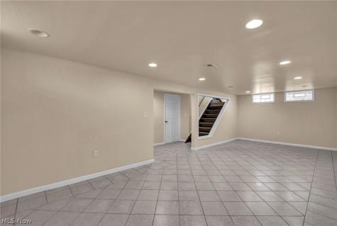 24940 Devoe Avenue Euclid OH 44123