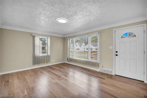 24940 Devoe Avenue Euclid OH 44123