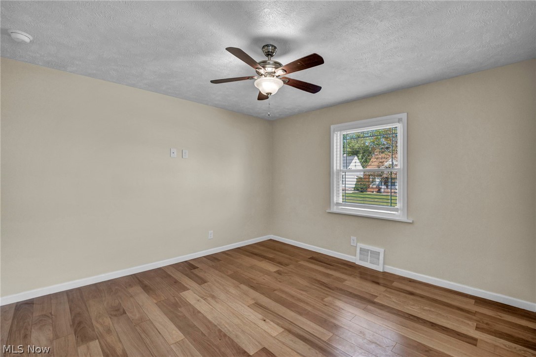 24940 Devoe Avenue Euclid OH 44123