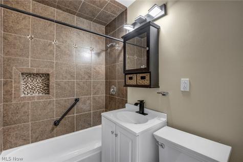 24940 Devoe Avenue Euclid OH 44123