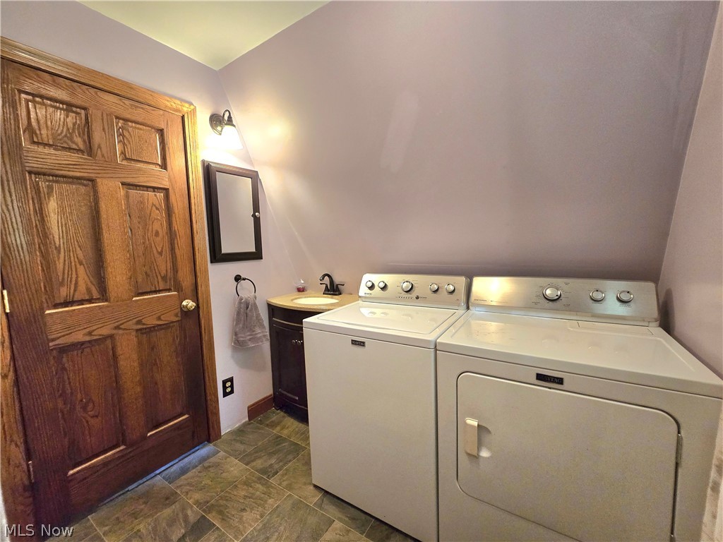 8465 Blackrun Road Nashport OH 43830