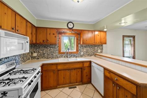 6632 Pleasant Avenue N Kent OH 44240