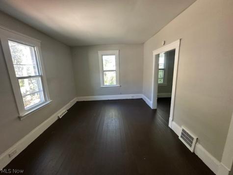 7507 Batavia Avenue Cleveland OH 44105