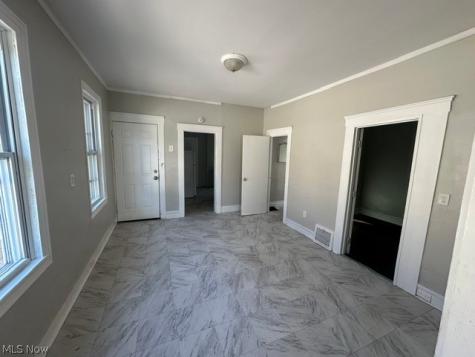 7507 Batavia Avenue Cleveland OH 44105
