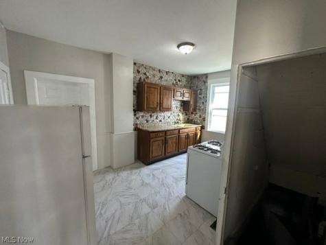 7507 Batavia Avenue Cleveland OH 44105