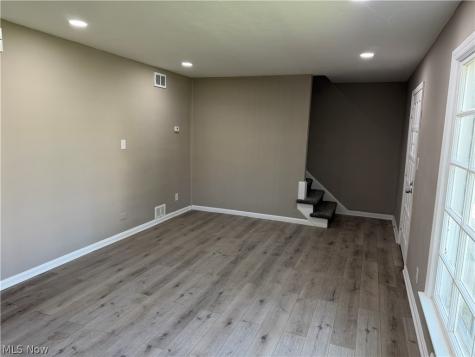 21270 Priday Avenue Euclid OH 44123