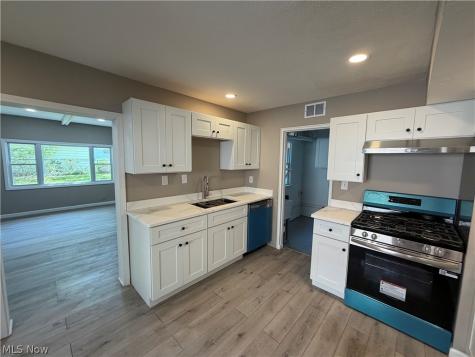 21270 Priday Avenue Euclid OH 44123
