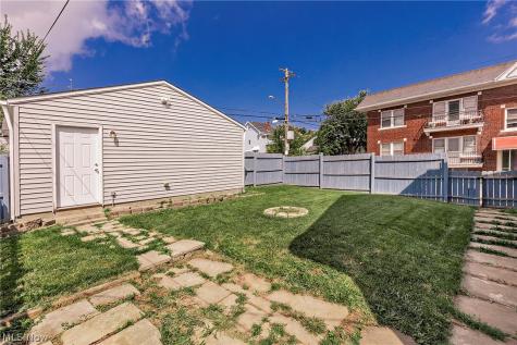 3748 W 137th Street Cleveland OH 44111