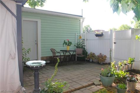 109 N Broadway Street Lodi OH 44254