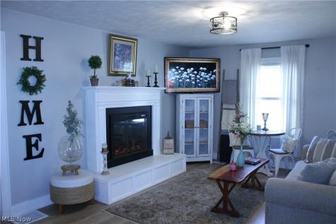 109 N Broadway Street Lodi OH 44254