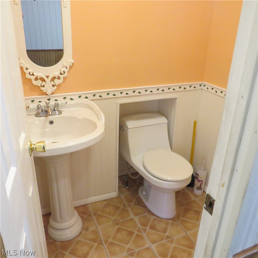 205 E. Main Street South Amherst OH 44001