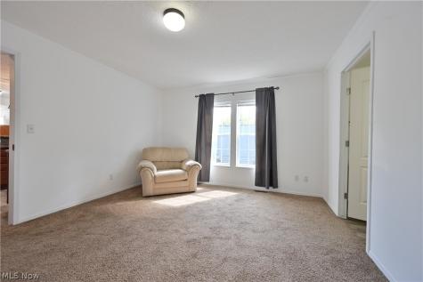 29 Carl Lane Olmsted Twp OH 44138