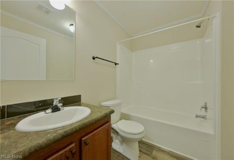 29 Carl Lane Olmsted Twp OH 44138