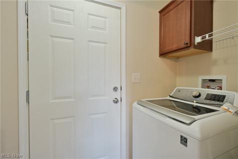 29 Carl Lane Olmsted Twp OH 44138