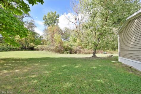 29 Carl Lane Olmsted Twp OH 44138