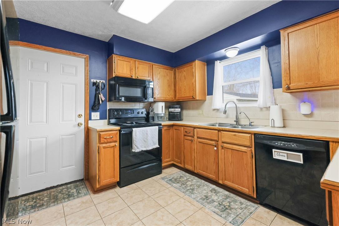 7010 Stonecreek Avenue NE Canton OH 44721