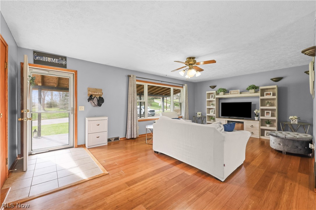 7010 Stonecreek Avenue NE Canton OH 44721