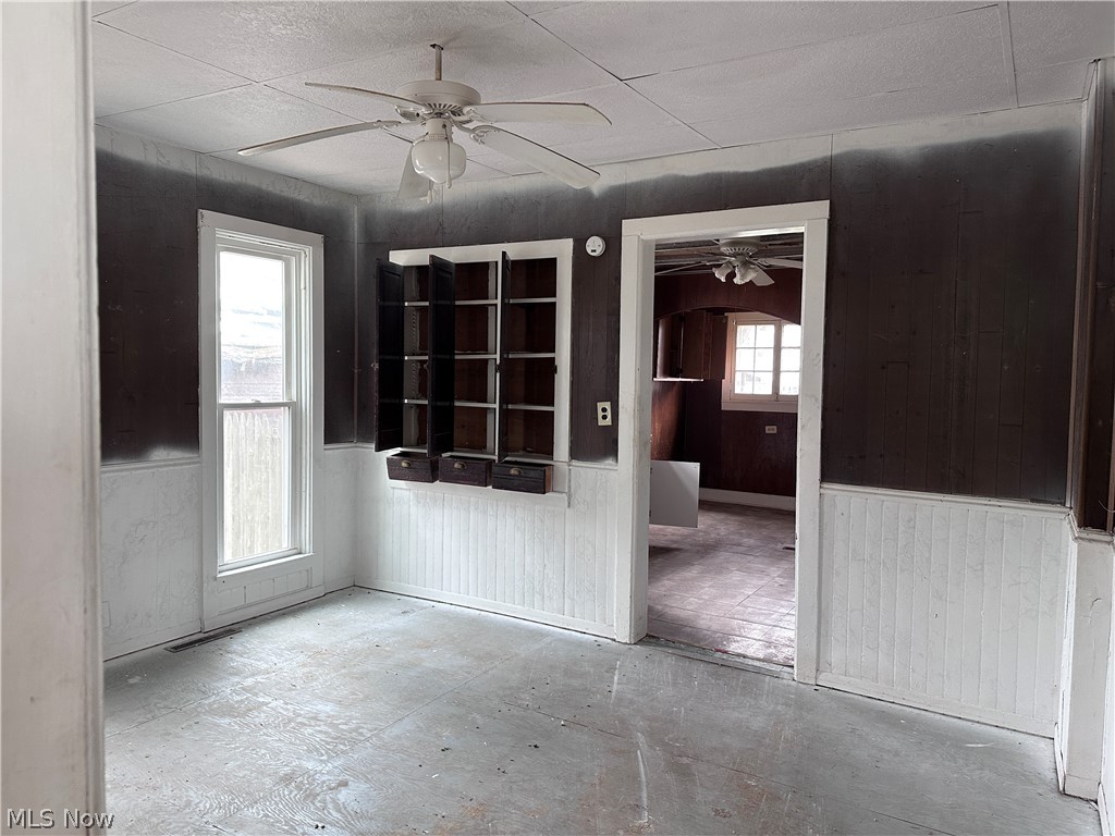 284 Clay Conneaut OH 44030