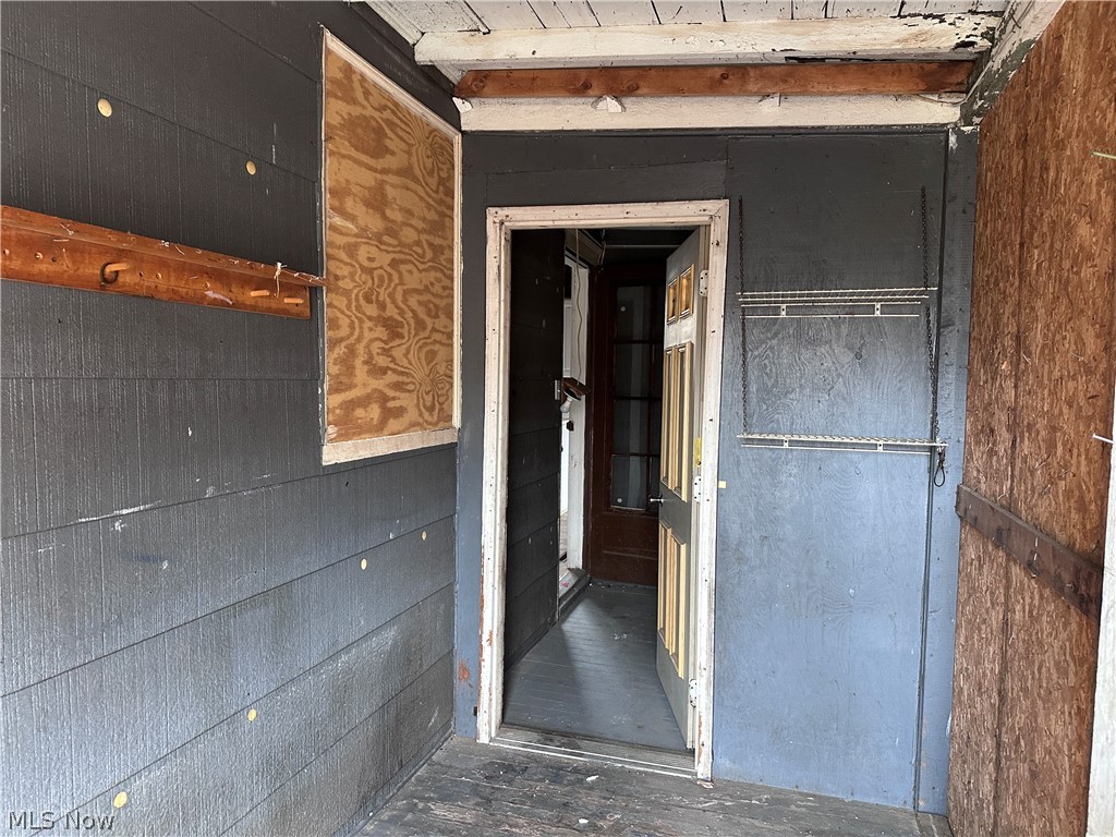 284 Clay Conneaut OH 44030