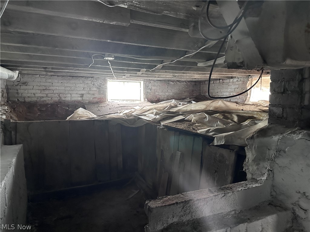 284 Clay Conneaut OH 44030