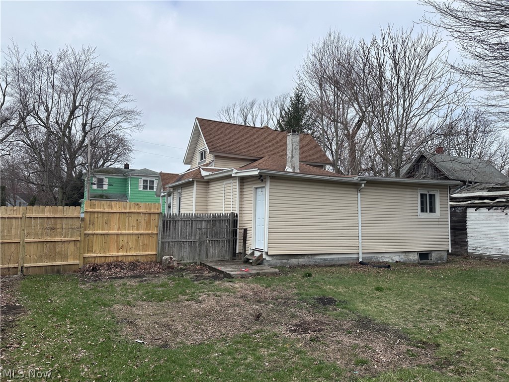 284 Clay Conneaut OH 44030