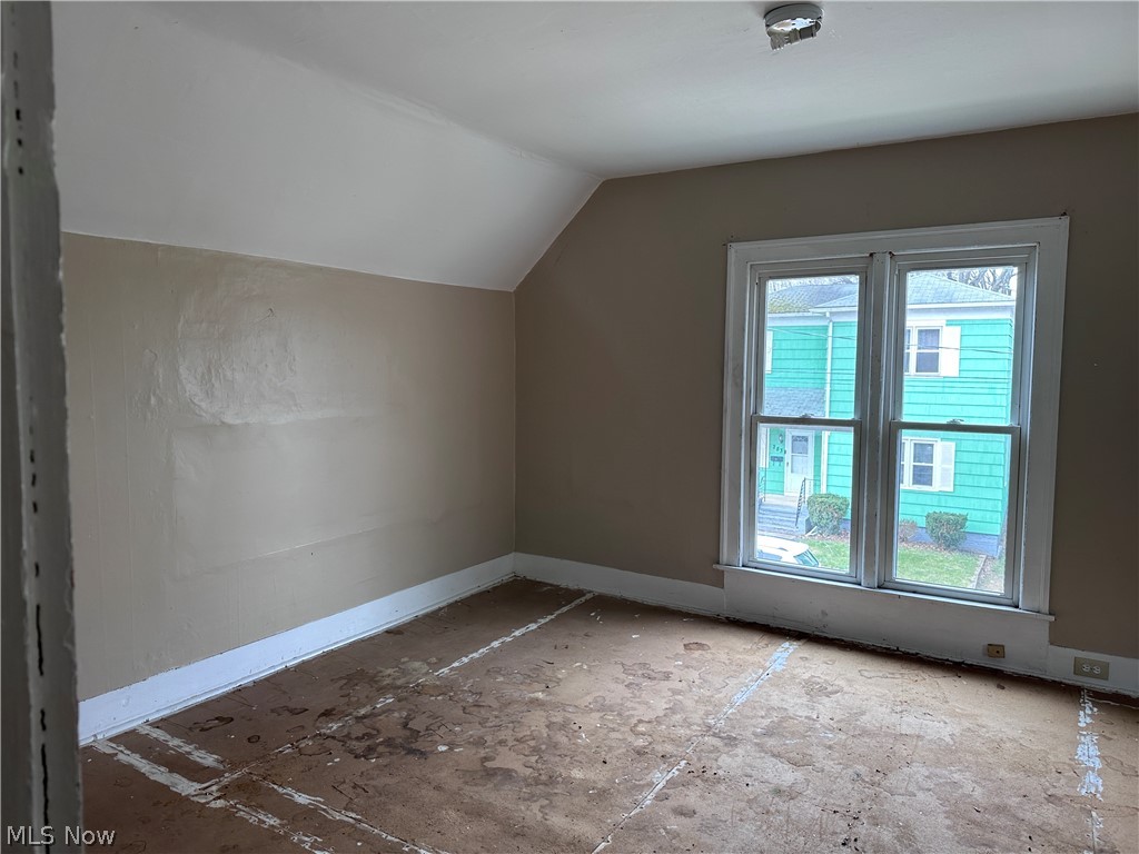 284 Clay Conneaut OH 44030