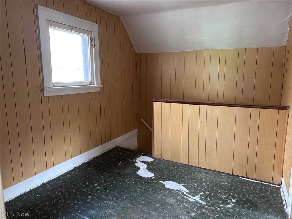 284 Clay Conneaut OH 44030