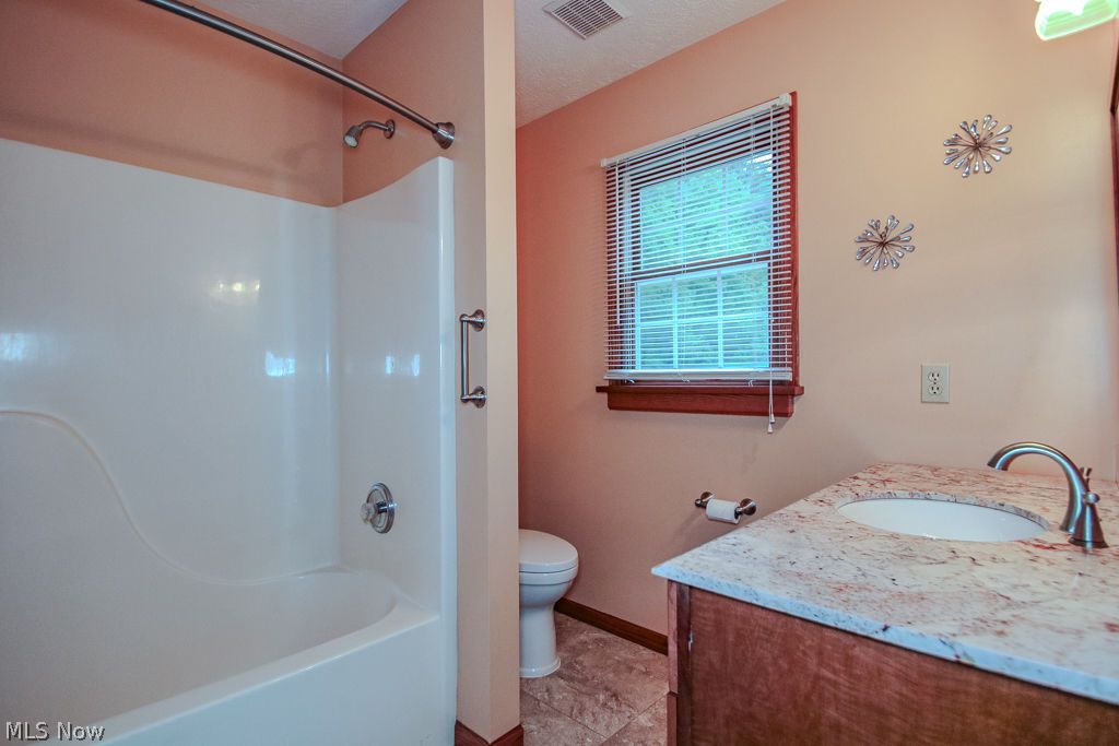 4583 Wood Road Madison OH 44077